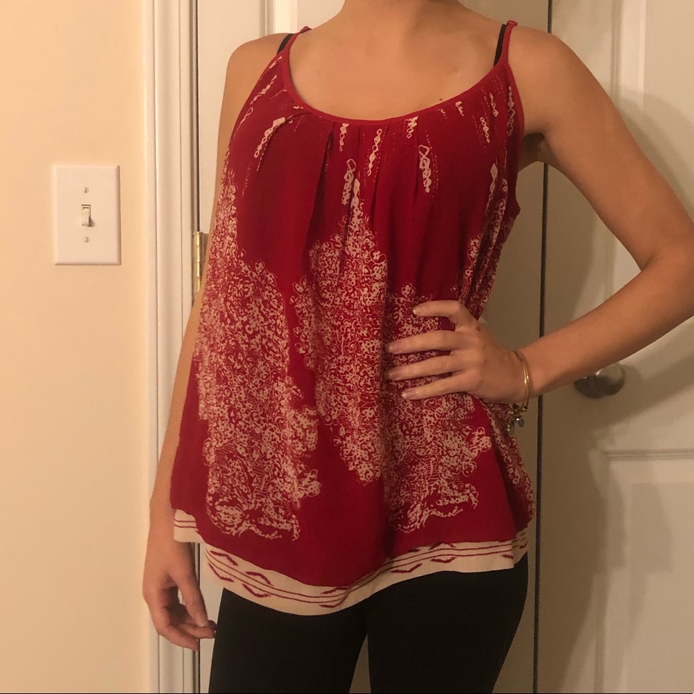 Cabi red and cream sleeveless blouse size L